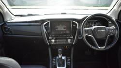 2023 Isuzu MU-X LS-T