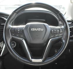 2023 Isuzu MU-X LS-T
