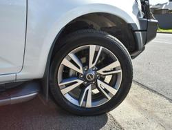 2023 Isuzu MU-X LS-T