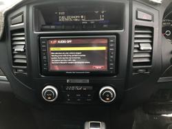 2009 Mitsubishi Pajero Exceed