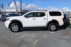 2021 Nissan Navara SL