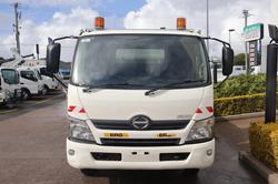2016 HINO DUTRO 917