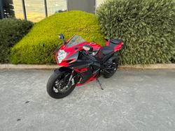 2015 Suzuki GSX-R600 Red