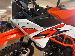 2026 Ktm 2026 KTM 390CC 390 ADVENTURE R DUAL SPORTS Orange