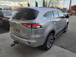 2021 Isuzu MU-X LS-T