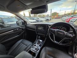 2021 Isuzu MU-X LS-T