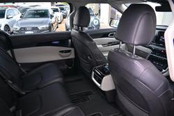 2022 Kia Carnival Platinum