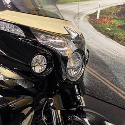 2017 Indian ROADMASTER THUNDER BLACK Thunder Black/Ivory Cream2Tone