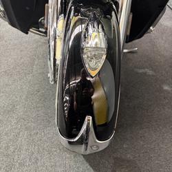 2017 Indian ROADMASTER THUNDER BLACK Thunder Black/Ivory Cream2Tone