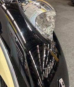 2017 Indian ROADMASTER THUNDER BLACK Thunder Black/Ivory Cream2Tone