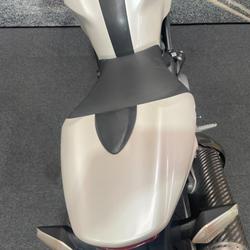 2009 DUCATI MONSTER 1100 S White