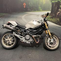 Ducati Monster 1100 S