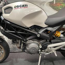 2009 DUCATI MONSTER 1100 S White
