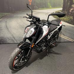 2022 Ktm 390 DUKE White