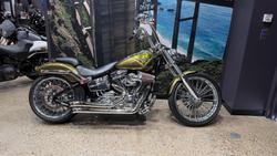 Harley-Davidson CVO Breakout (fxsbse)
