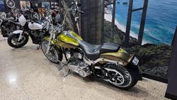 2013 Harley-Davidson CVO Breakout (FXSBSE) CVO Gold
