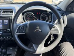 2023 Mitsubishi ASX ES