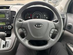 2014 Kia Grand Carnival Platinum