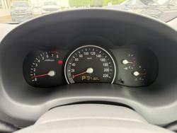 2014 Kia Grand Carnival Platinum