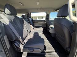 2023 Kia Carnival S