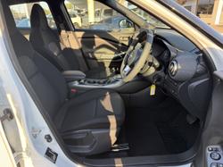 2025 Nissan JUKE ST F16 MY25 Pearl White