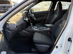 2025 Nissan JUKE ST F16 MY25 Pearl White