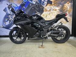2013 Kawasaki NINJA 300 BLACK