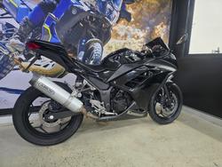 2013 Kawasaki NINJA 300 BLACK