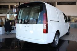 2026 Hyundai STARIA LOAD