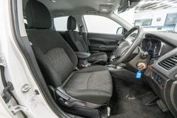 2019 Mitsubishi ASX ES
