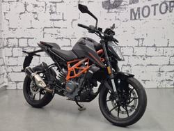 KTM 390 Duke