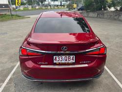 2021 Lexus ES 300h Sports Luxury