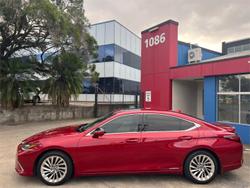 2021 Lexus ES 300h Sports Luxury