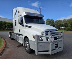 2021 Freightliner Cascadia 126 WHITE