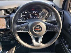 2022 Nissan Navara PRO-4X