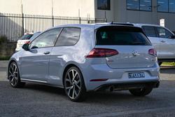 2017 Volkswagen Golf GTI Performance Edition 1