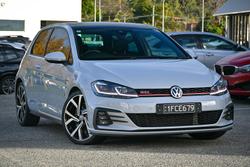 2017 Volkswagen Golf GTI Performance Edition 1
