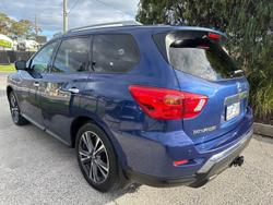 2017 Nissan Pathfinder Ti