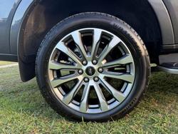 2024 Ford Everest Platinum