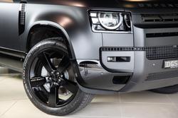2025 Land Rover Defender 110 D350 X-Dynamic HSE