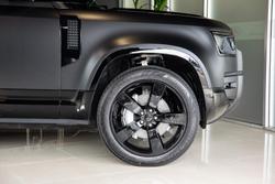 2025 Land Rover Defender 110 D350 X-Dynamic HSE