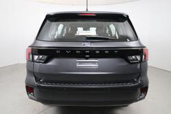 2025 Ford Everest Ambiente