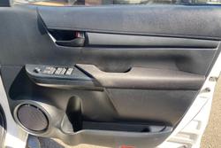 2017 Toyota Hilux SR