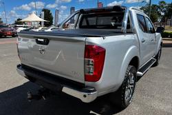 2020 Nissan Navara ST