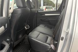 2021 Toyota Hilux SR5