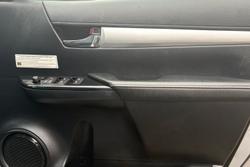 2021 Toyota Hilux SR5
