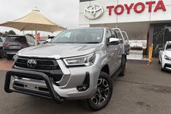 2021 Toyota Hilux SR5
