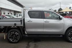 2021 Toyota Hilux SR5