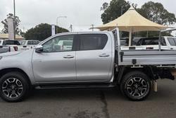 2021 Toyota Hilux SR5