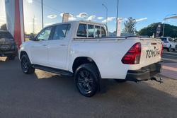 2023 Toyota Hilux SR